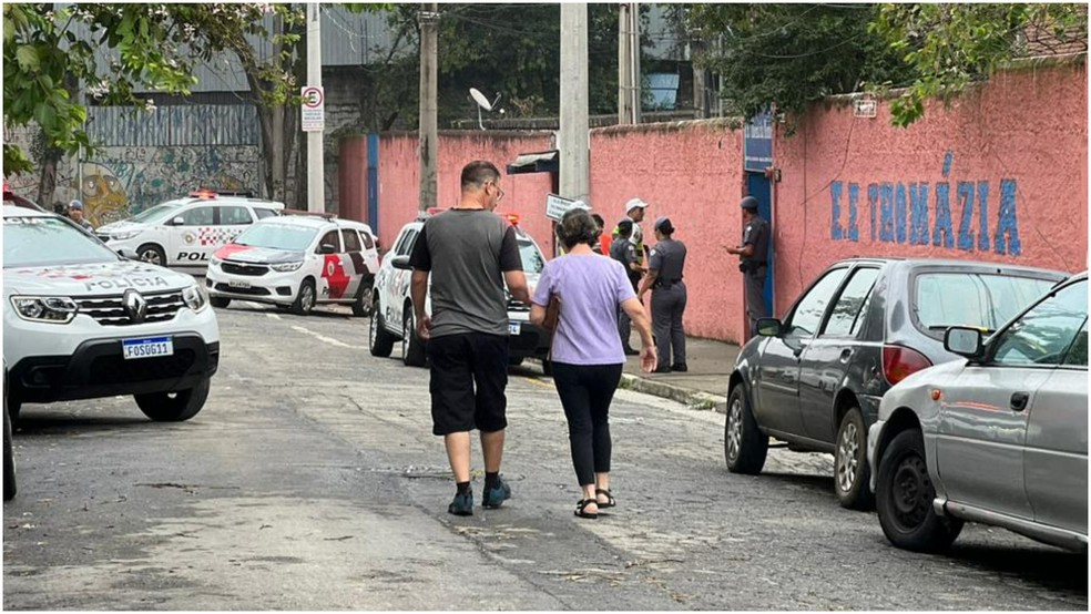 Três professoras e um aluno são esfaqueados dentro de escola estadual em SP