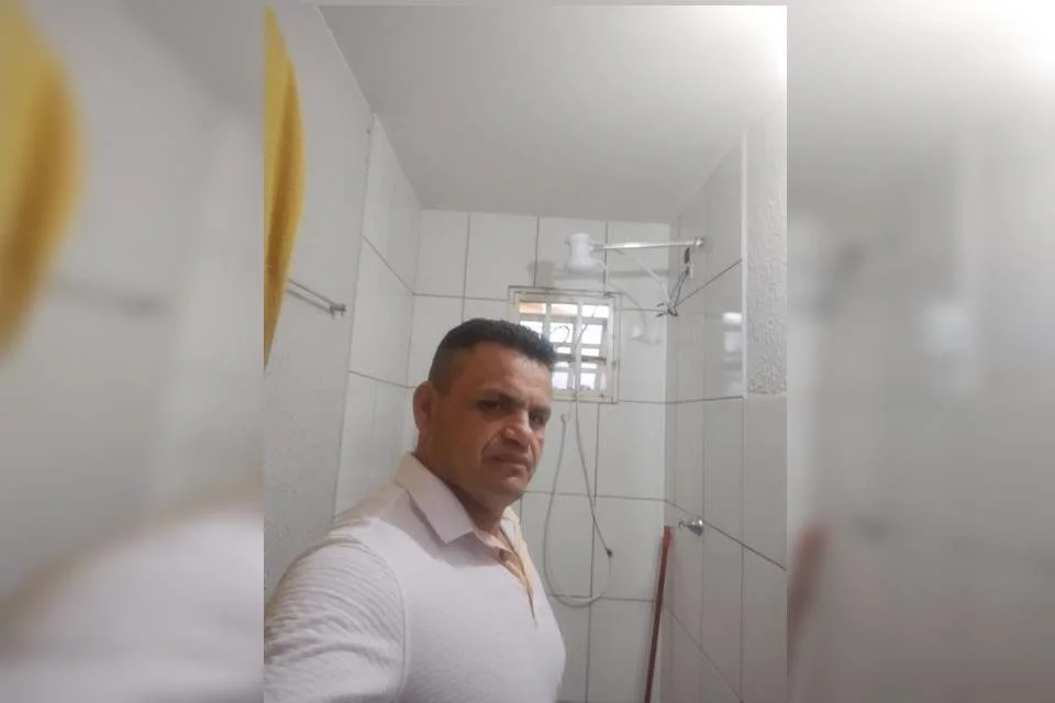 Homem atira contra recepcionista em hospital do DF; suspeito é preso