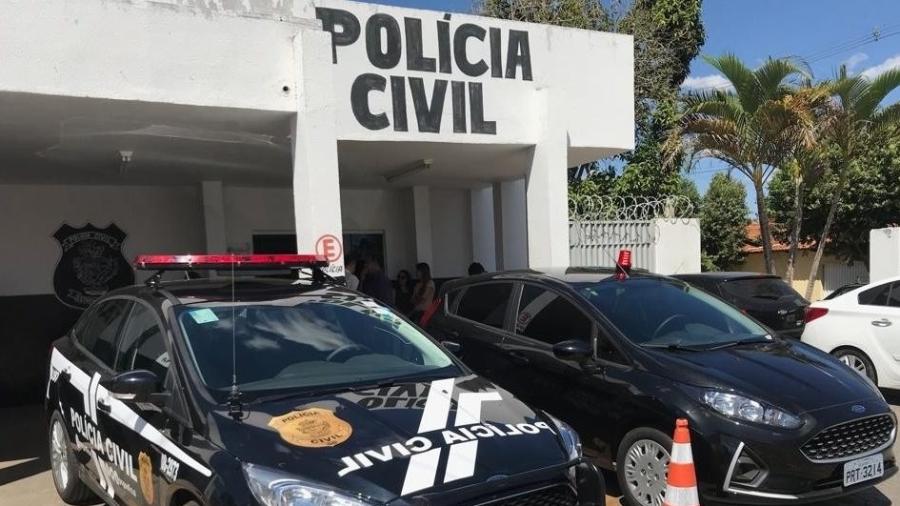 Jovem de 18 anos é presa após agredir e roubar o carro da avó