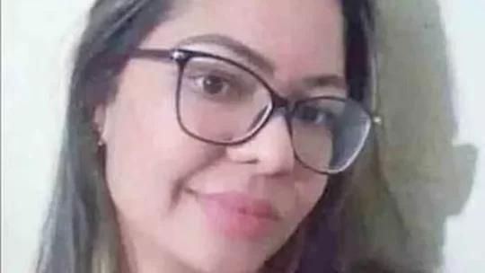 Mulher é morta a facadas dentro de casa em Belo Jardim