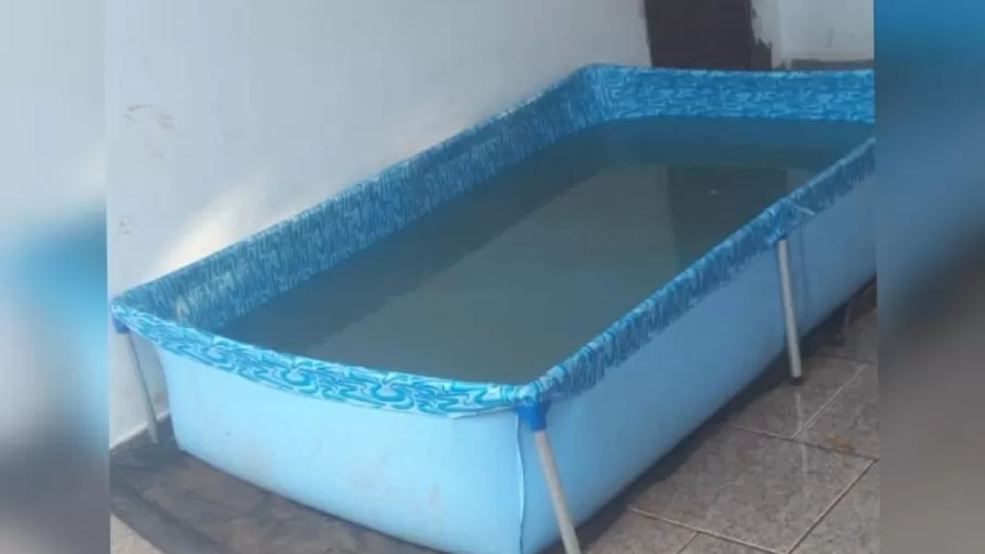 Bebê morre afogado em piscina de plástico