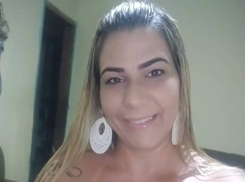 Homem é preso por atear fogo na mulher