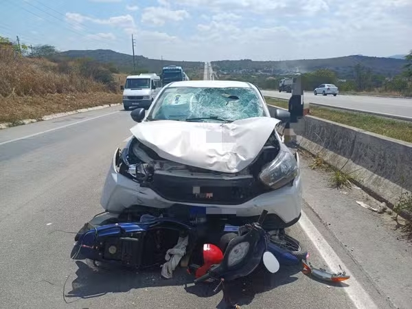 Motociclista morre após colidir contra carro na BR 232, em Caruaru