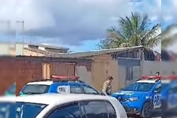 Mulher é encontrada m3rt3 em quintal de casa