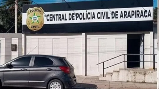 Mulher é mantida em cárcere privado e foge após d8p3r companheiro