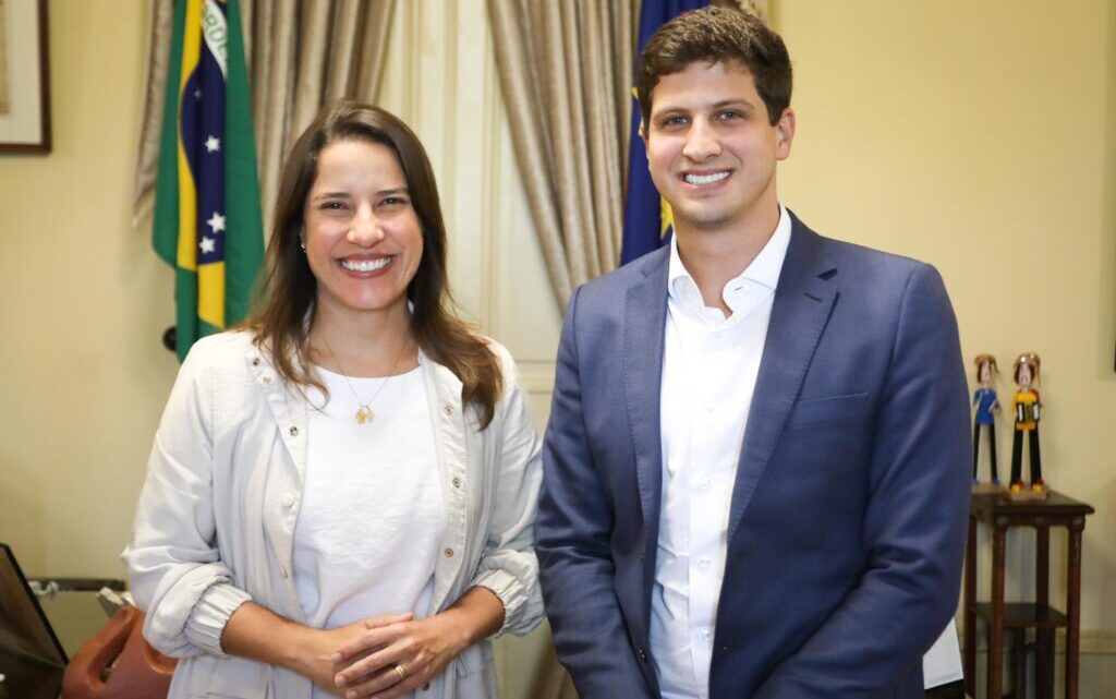 Quaest: João Campos tem 55% das intenções de voto; Raquel, 24%