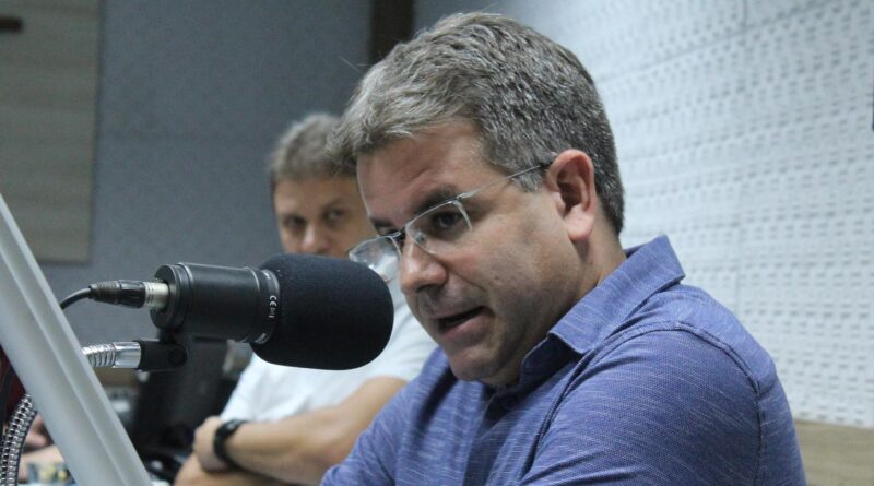 Eita, menino… o povo fala, a prefeitura rebate!