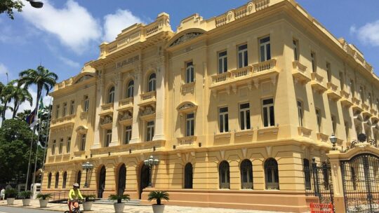 Pernambuco lança edital de Concurso Público Unificado com 460 vagas